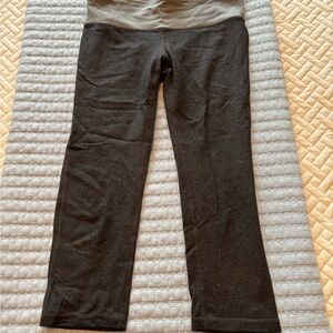 GAP Charcoal Gray Cropped Leggings